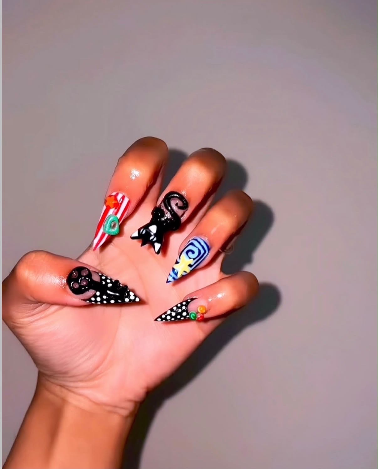 Frenchkisses.co nail design 5